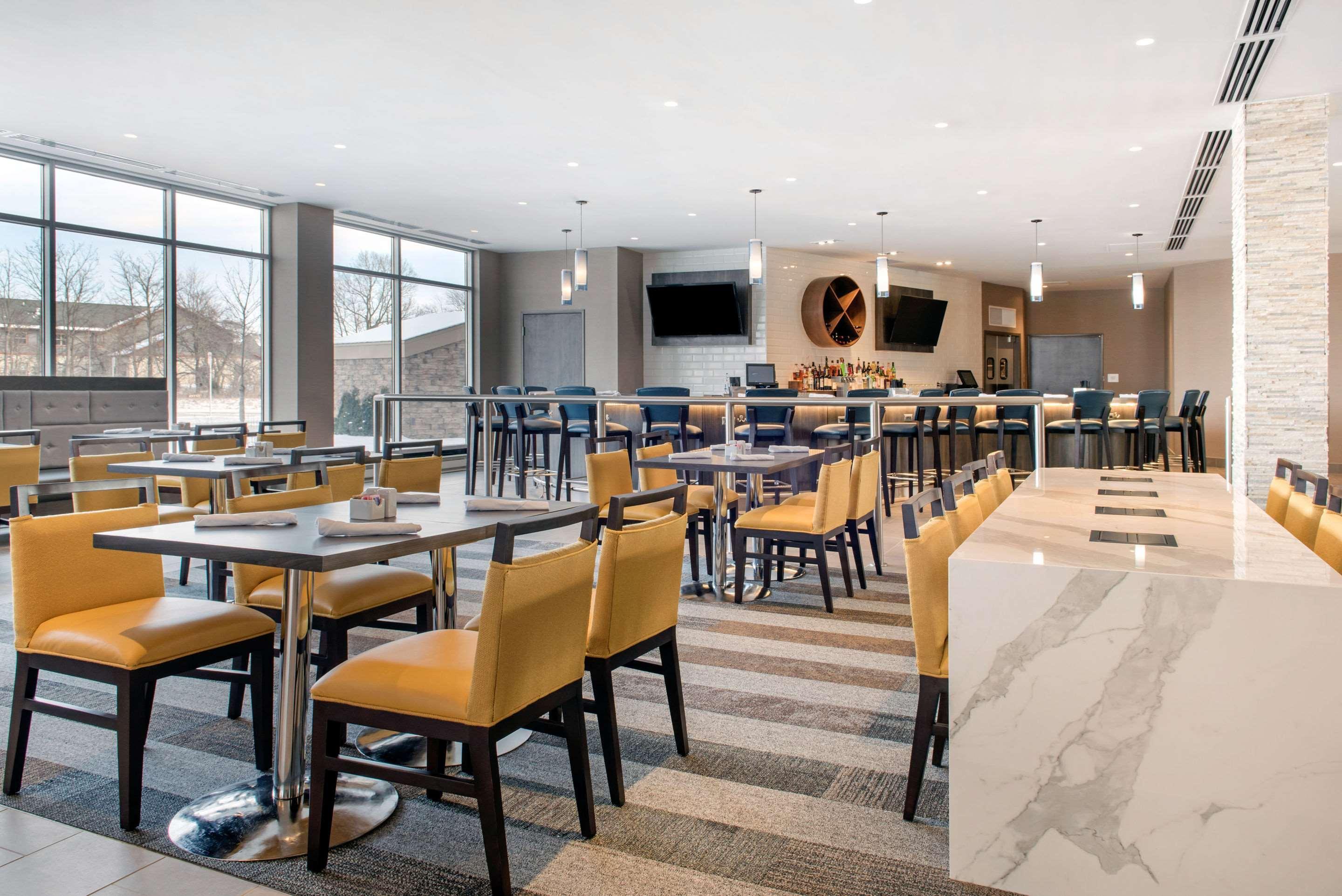 Wyndham Westfield Hotel Luaran gambar