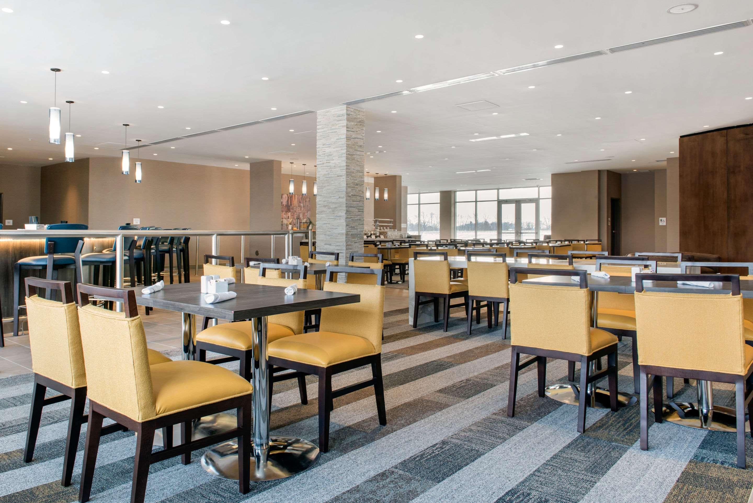 Wyndham Westfield Hotel Luaran gambar
