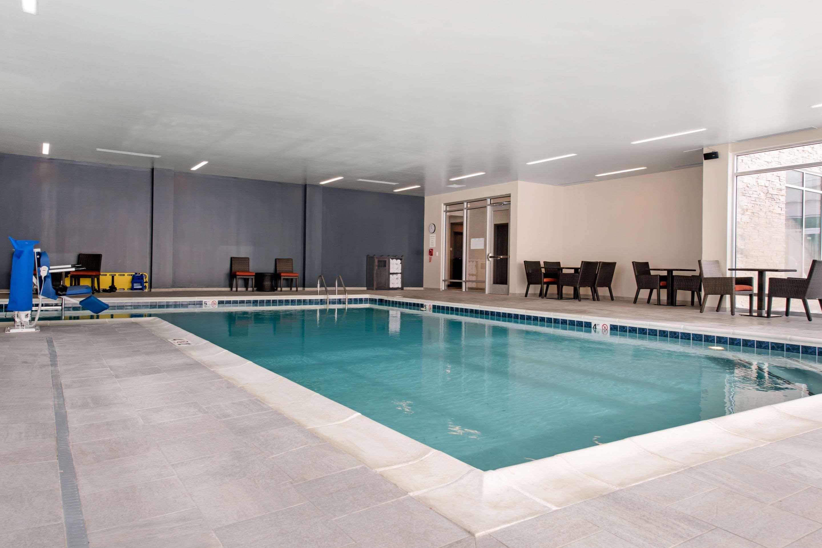 Wyndham Westfield Hotel Luaran gambar