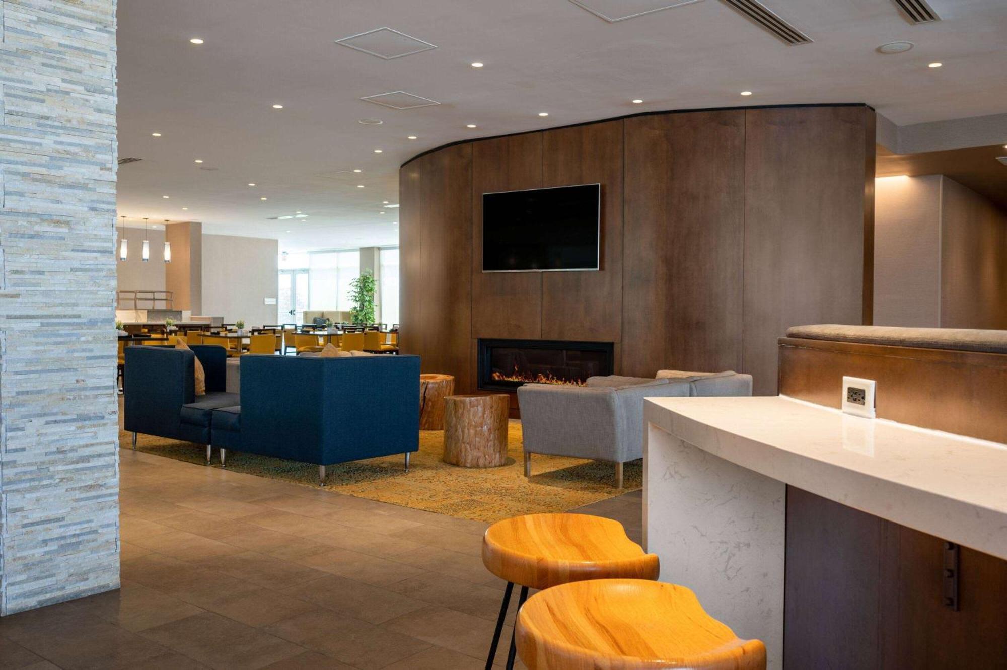 Wyndham Westfield Hotel Luaran gambar
