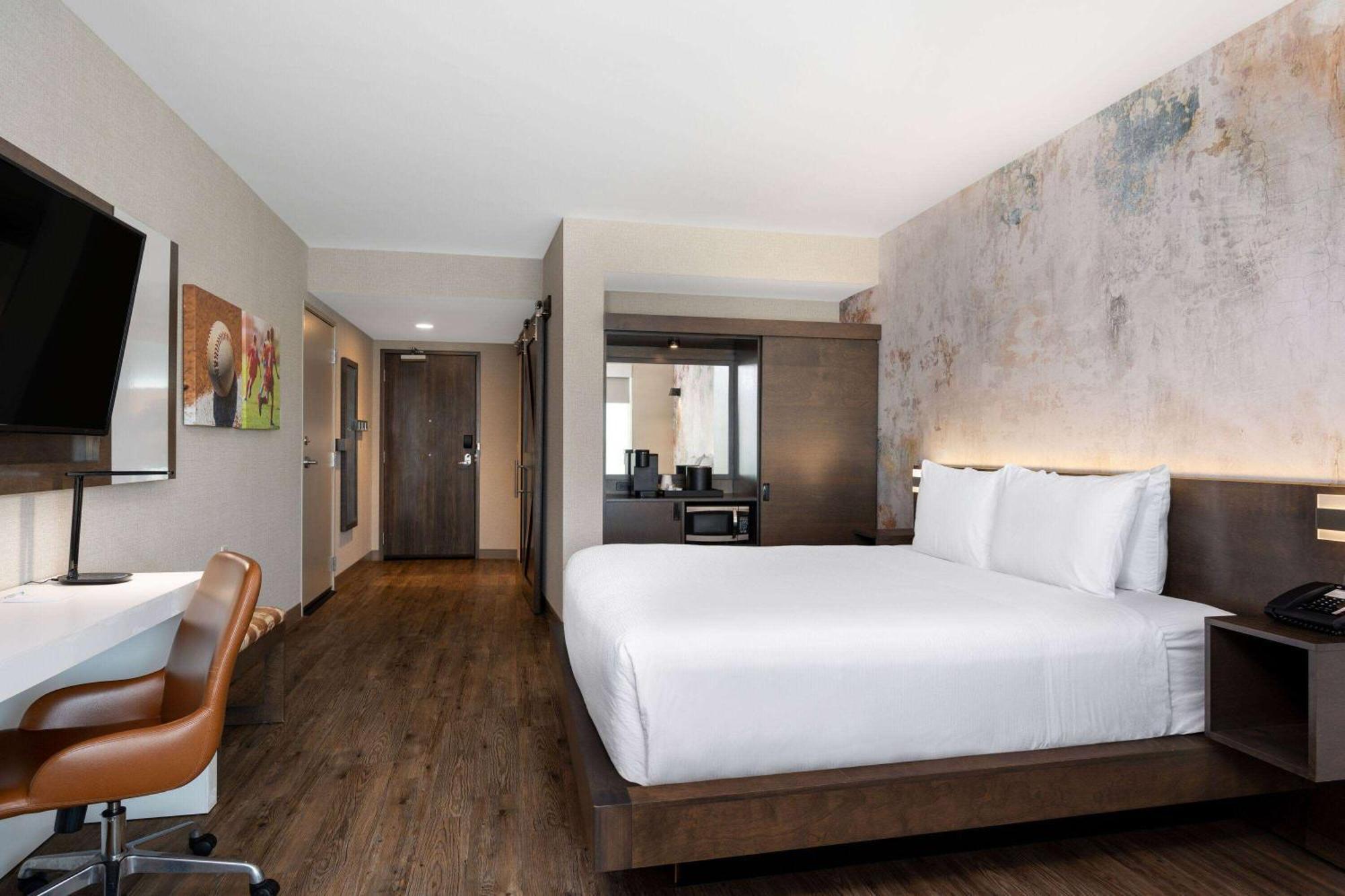 Wyndham Westfield Hotel Luaran gambar