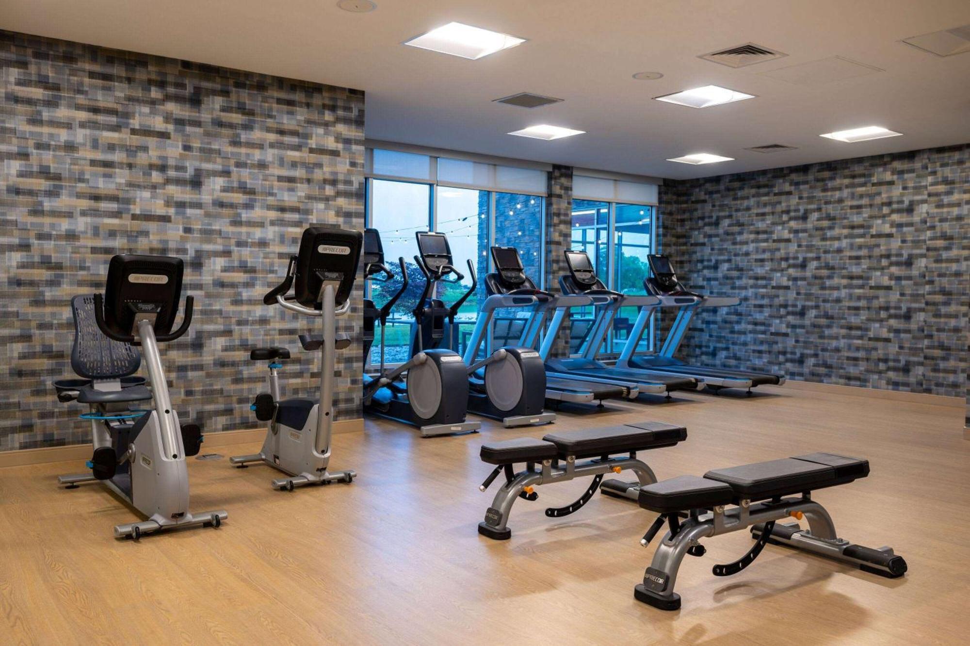 Wyndham Westfield Hotel Luaran gambar