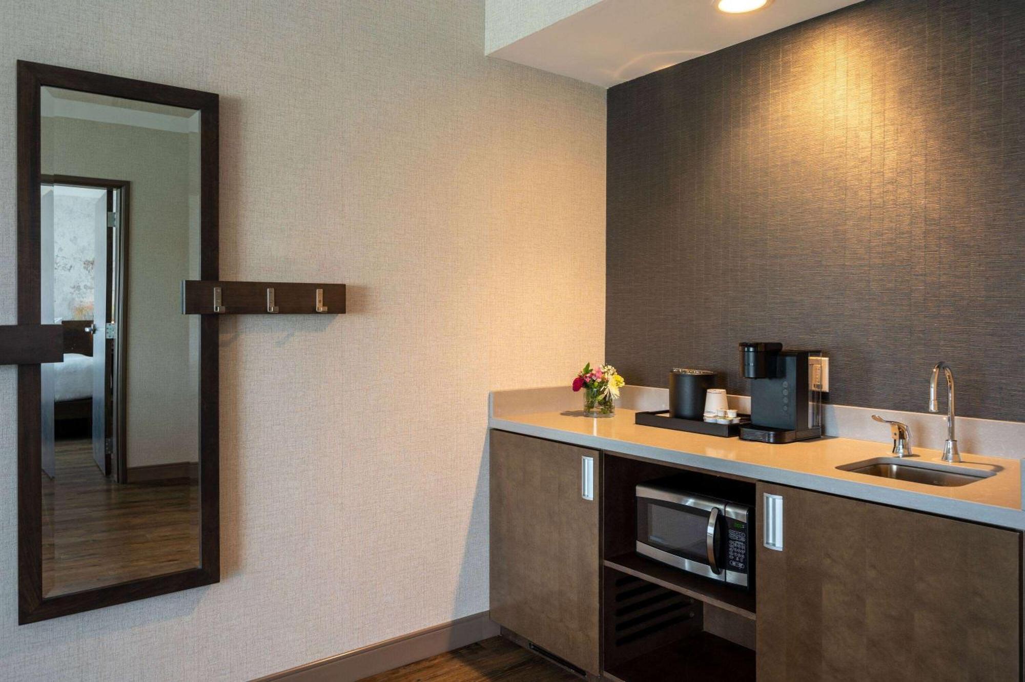 Wyndham Westfield Hotel Luaran gambar